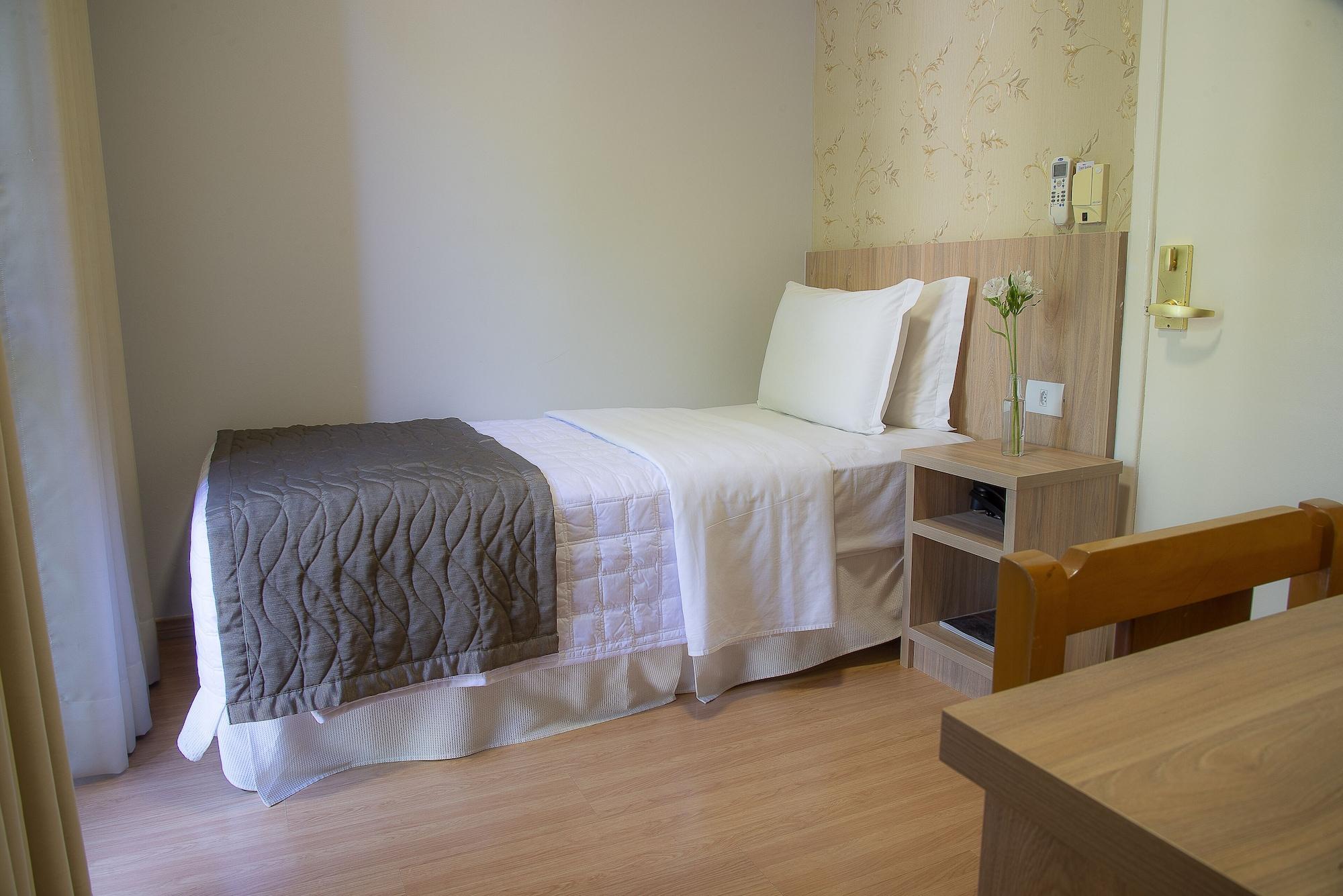 פוז דו איגואסו Hotel Rafain Centro מראה חיצוני תמונה
