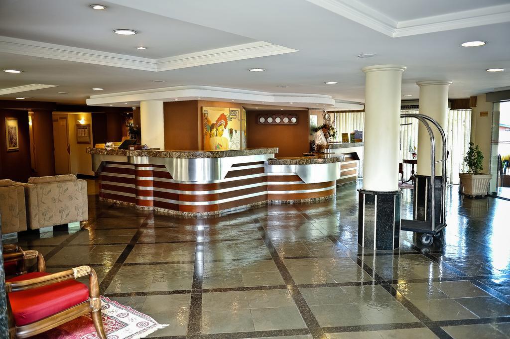 פוז דו איגואסו Hotel Rafain Centro מראה חיצוני תמונה